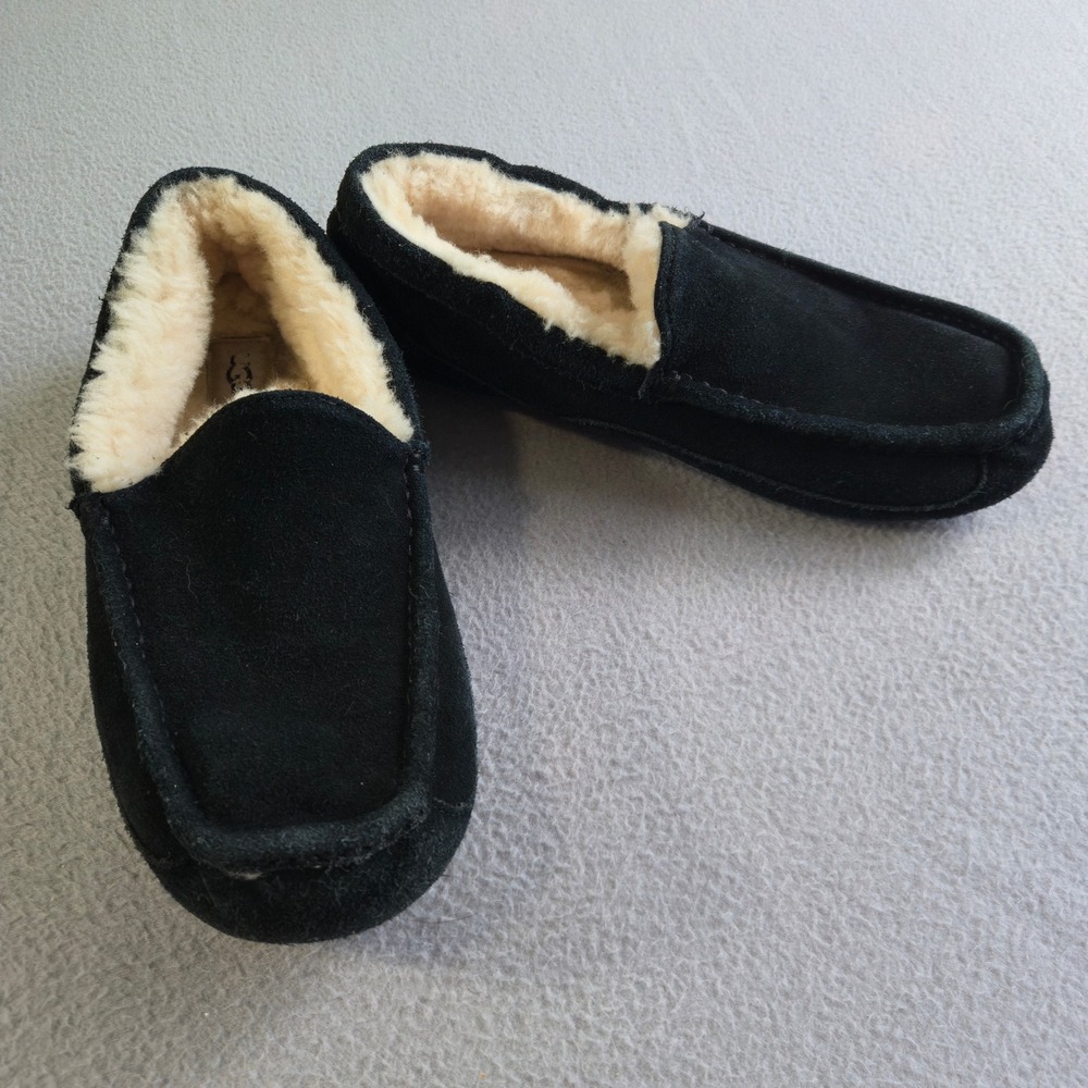 UGG Ascot Moccasin Slipper Mens 12 Black Suede Wool Lined Loafer 1101110